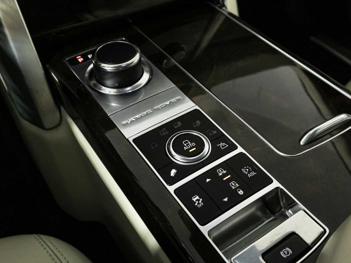 Купить Land Rover Range Rover с пробегом. Фото: #24