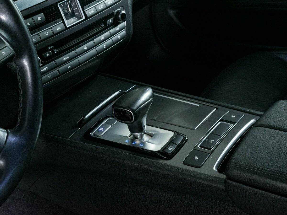 Купить Genesis G80 с пробегом. Фото: #15