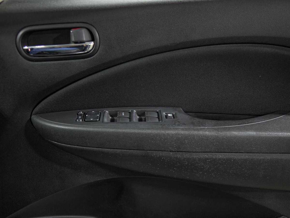 Купить Mazda Biante с пробегом. Фото: #10
