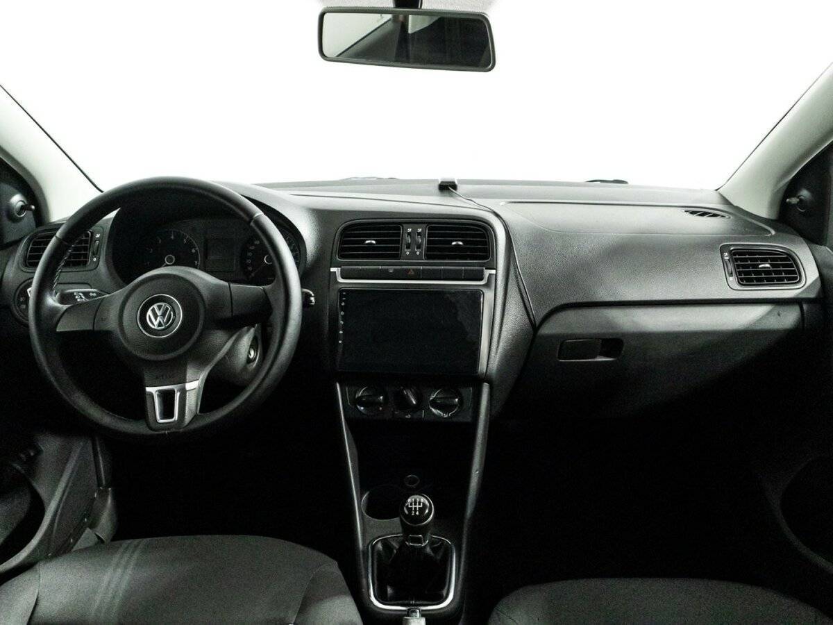 Купить Volkswagen Polo с пробегом. Фото: #12