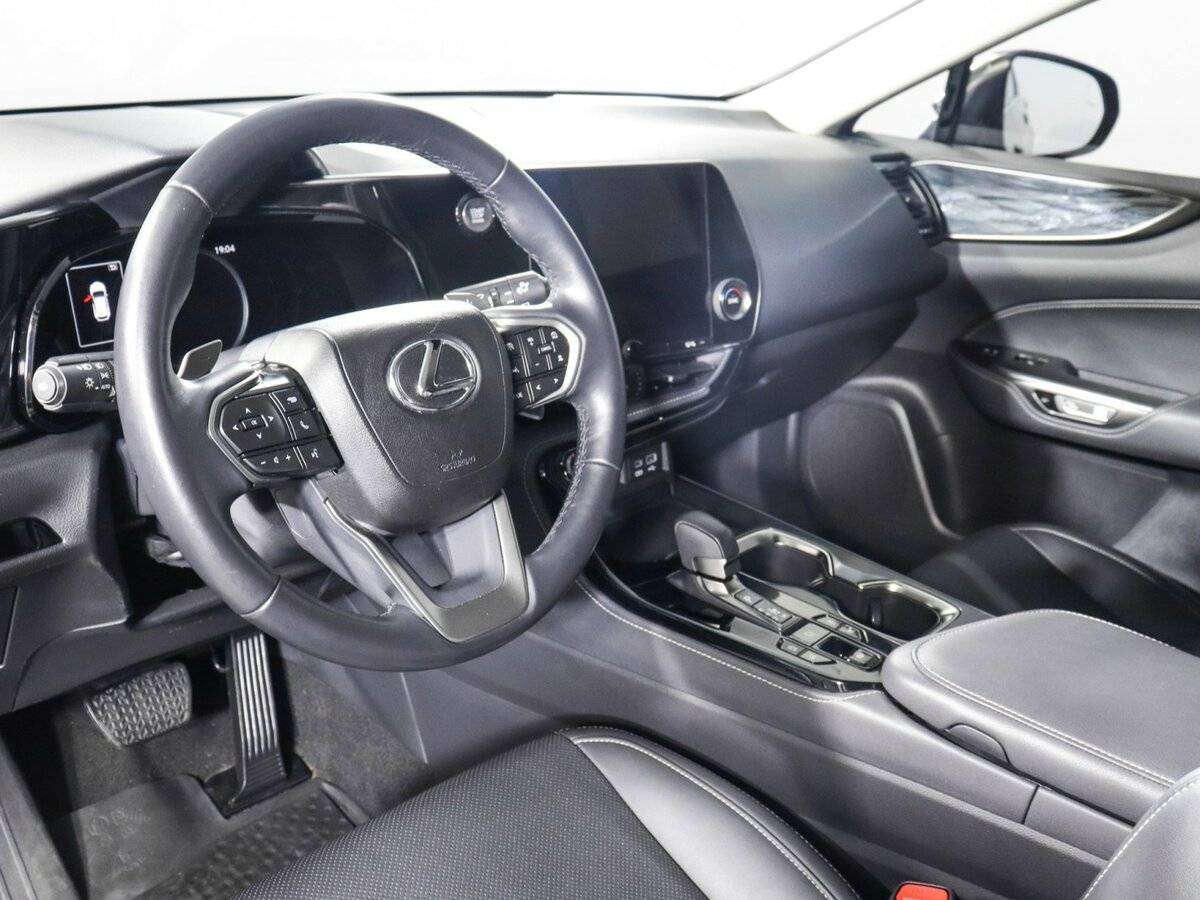 Купить Lexus NX с пробегом. Фото: #13