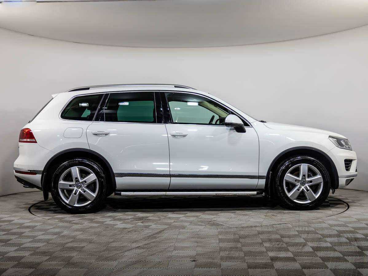Купить Volkswagen Touareg с пробегом. Фото: #2