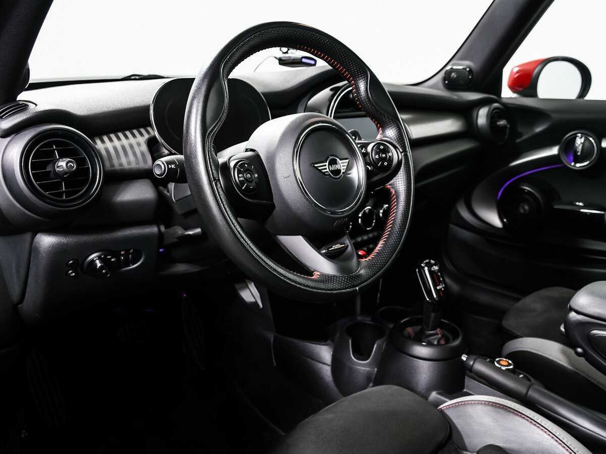 Купить Mini Hatch с пробегом. Фото: #12