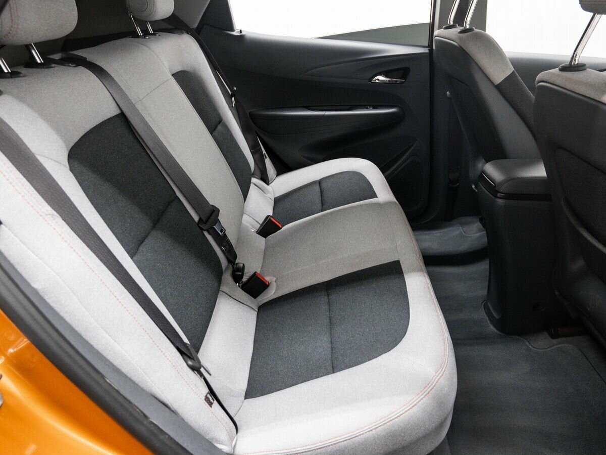 Купить Chevrolet Bolt с пробегом. Фото: #8
