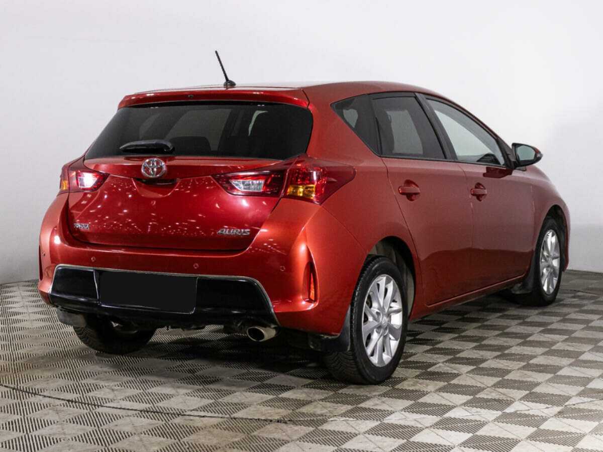 Купить Toyota Auris с пробегом. Фото: #4
