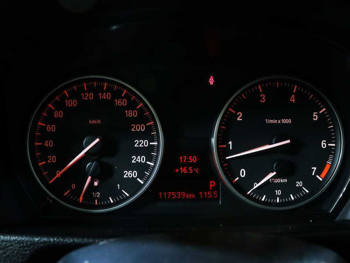 Купить BMW X1 с пробегом. Фото: #8
