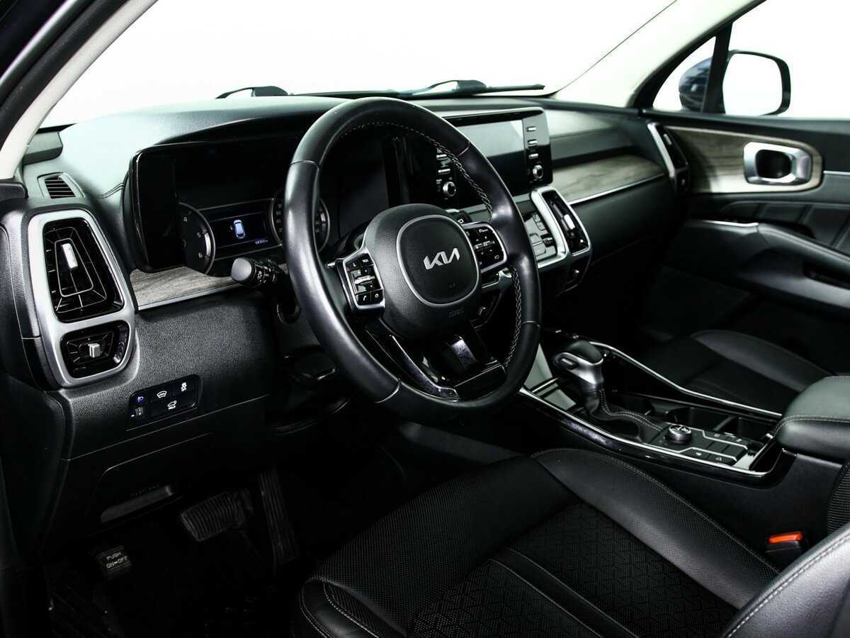 Купить Kia Sorento с пробегом. Фото: #9