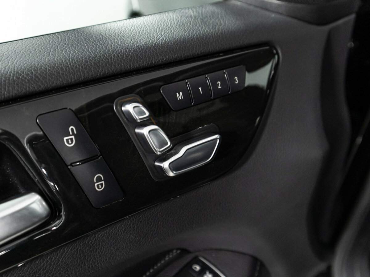 Купить Mercedes-Benz GLS с пробегом. Фото: #17