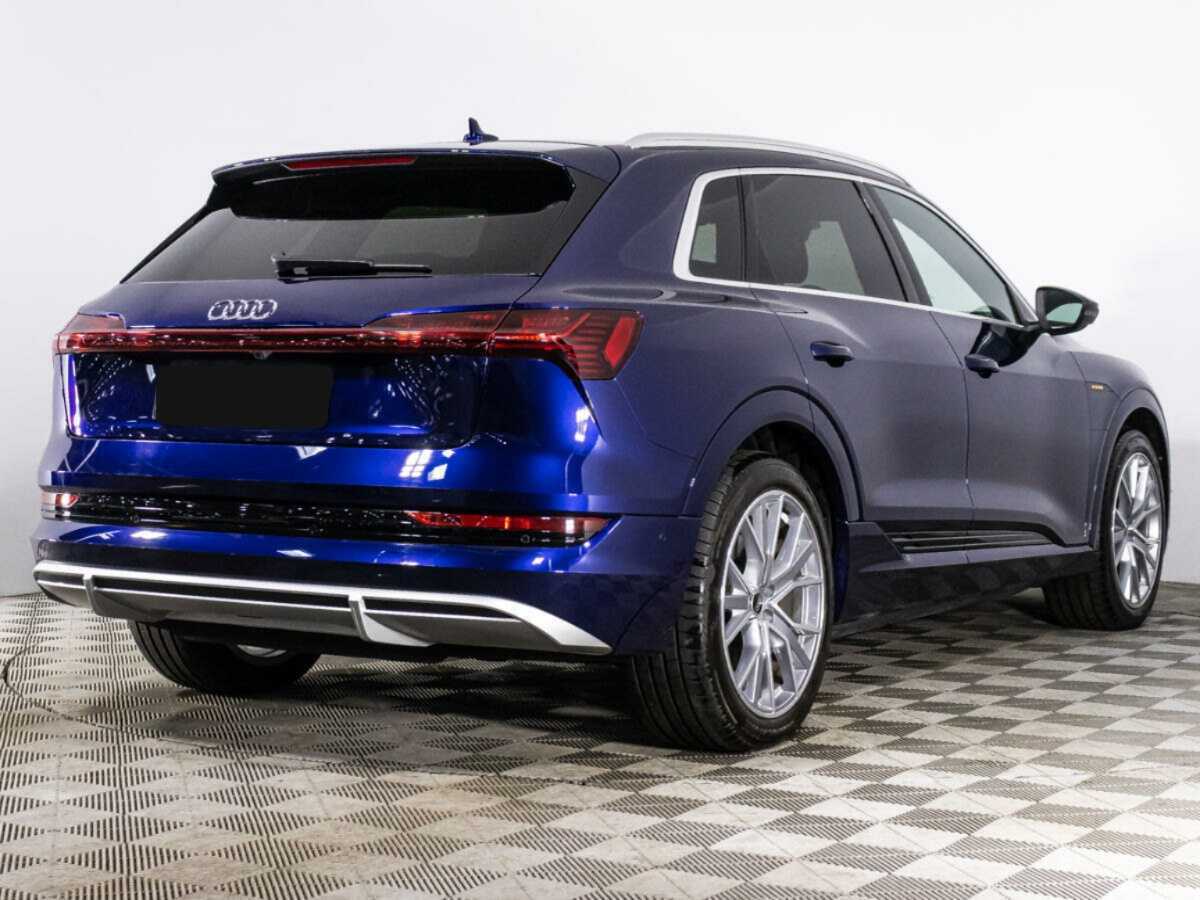 Купить Audi e-tron с пробегом. Фото: #3