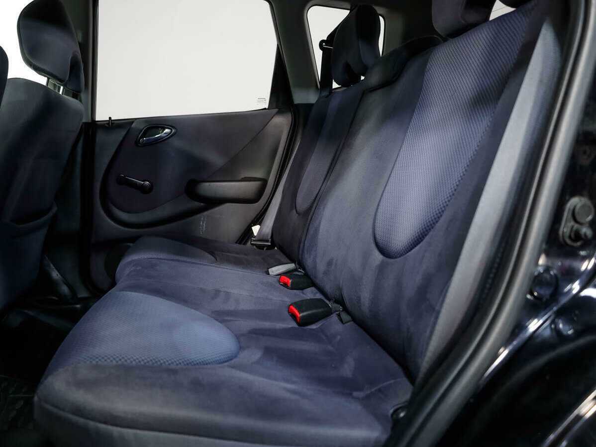 Купить Honda Jazz с пробегом. Фото: #11