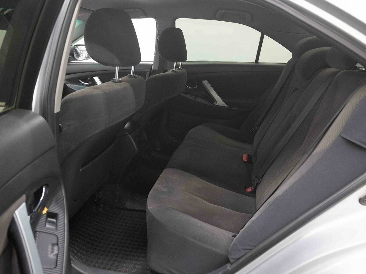 Купить Toyota Camry с пробегом. Фото: #8