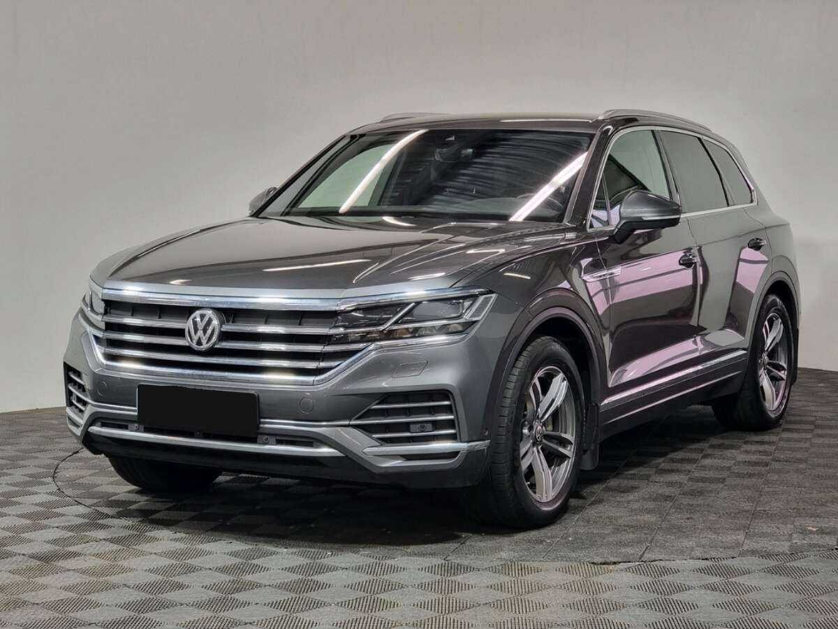 Купить Volkswagen Touareg с пробегом. Посмотреть фото
