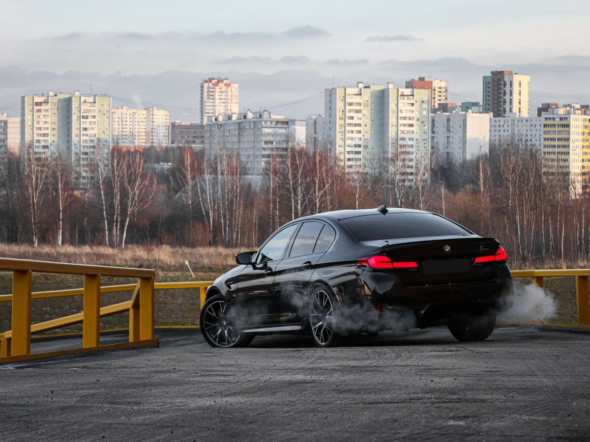 Купить BMW M5 с пробегом. Фото: #16