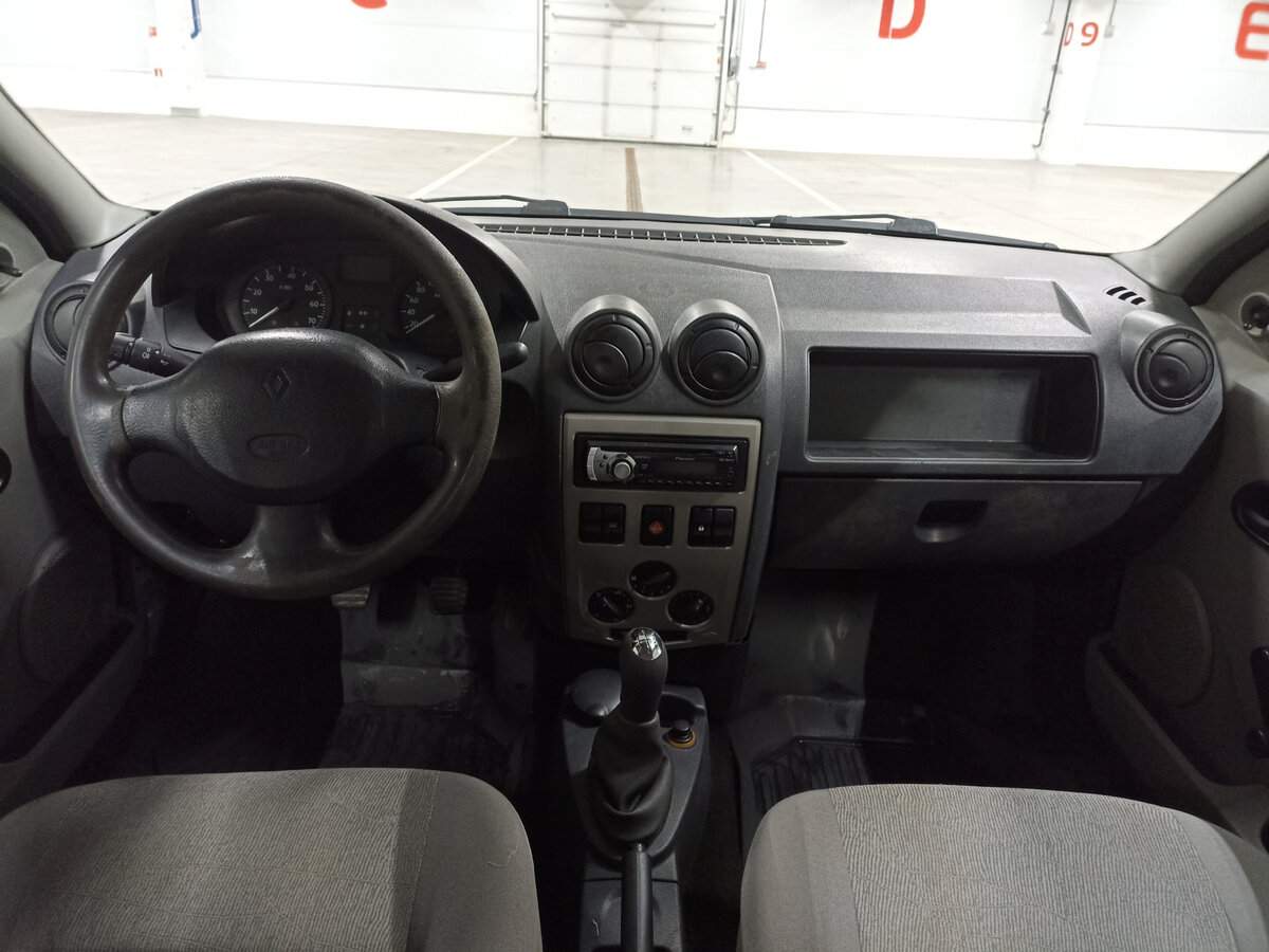 Купить Renault Logan с пробегом. Фото: #13