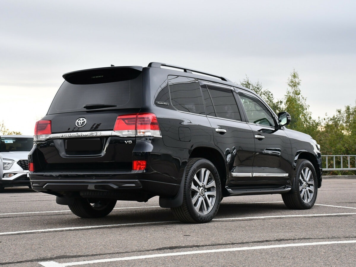 Купить Toyota Land Cruiser с пробегом. Фото: #4