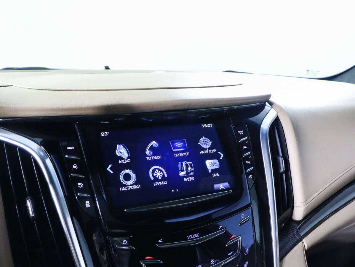 Купить Cadillac Escalade с пробегом. Фото: #20