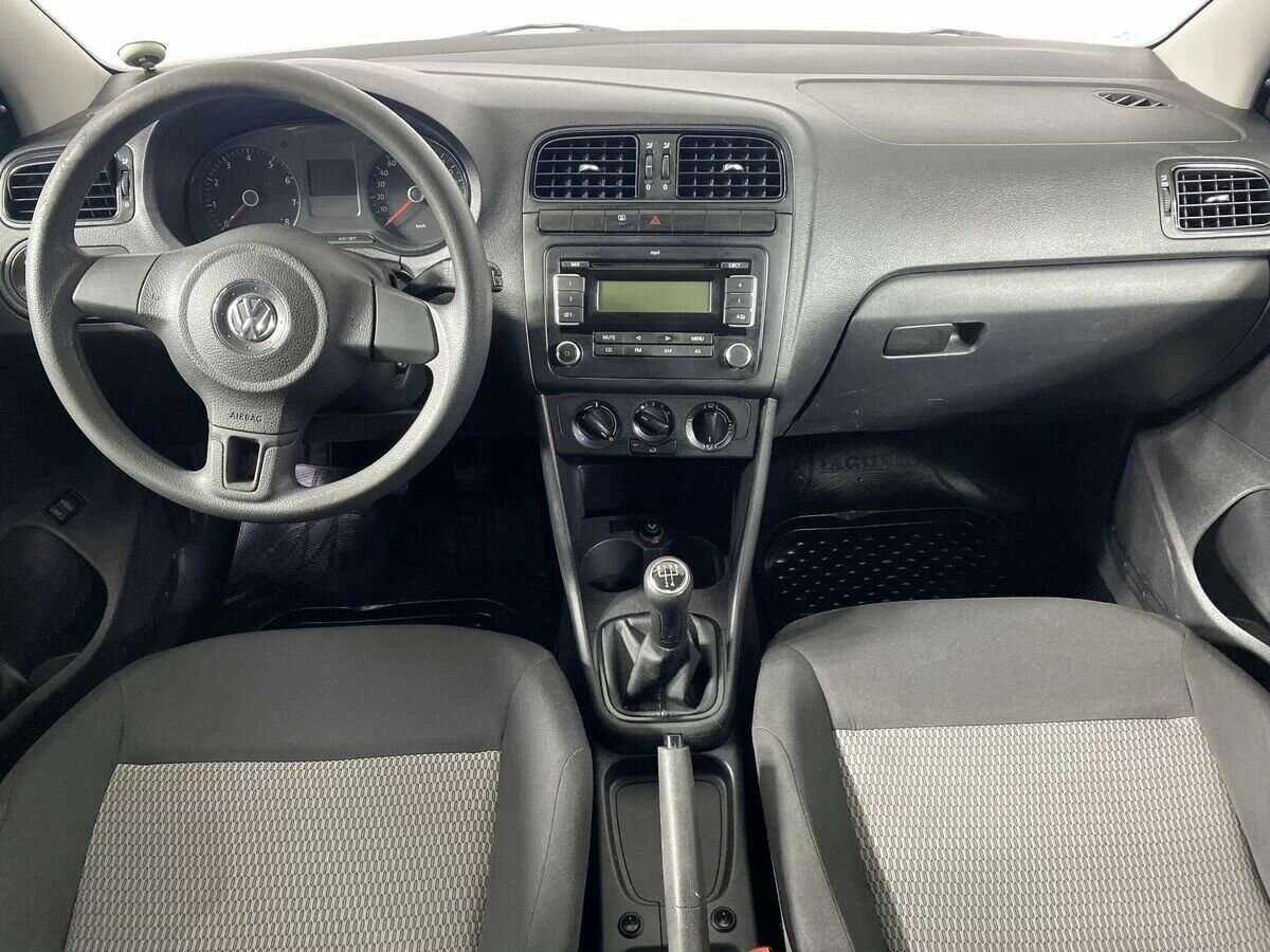 Купить Volkswagen Polo с пробегом. Фото: #9