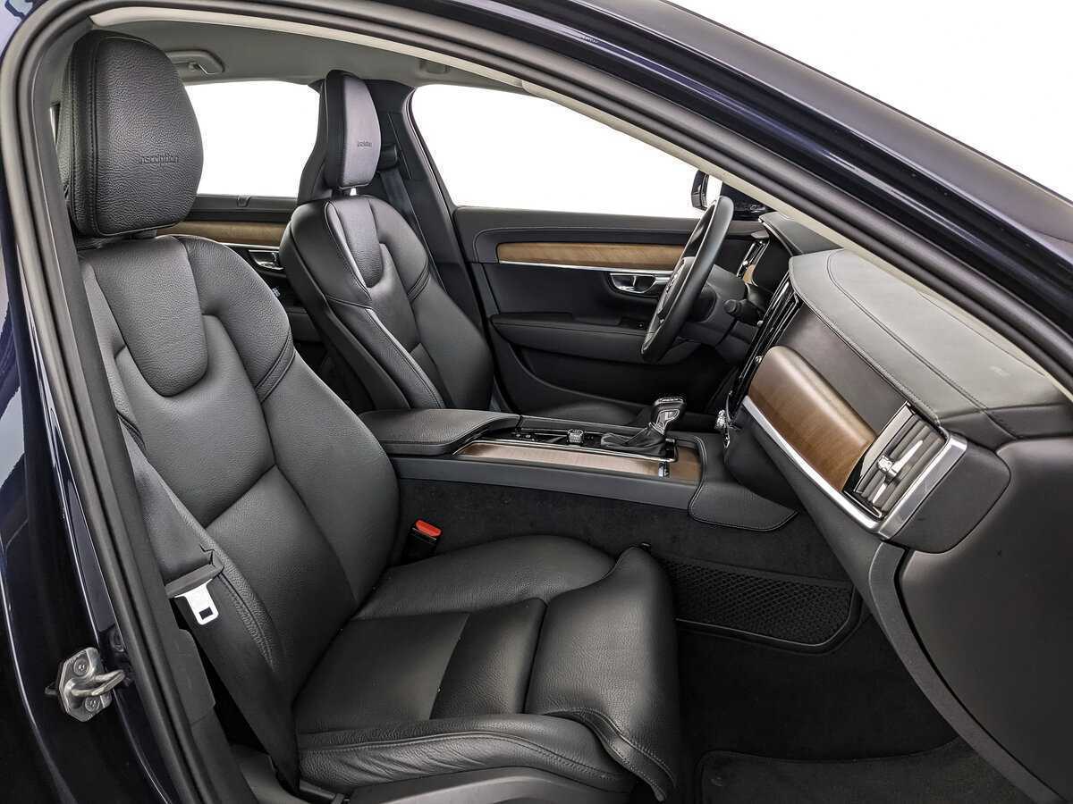 Купить Volvo S90 с пробегом. Фото: #19