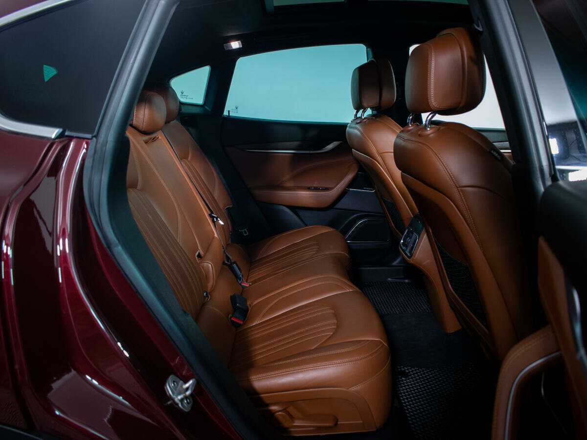 Купить Maserati Levante с пробегом. Фото: #7