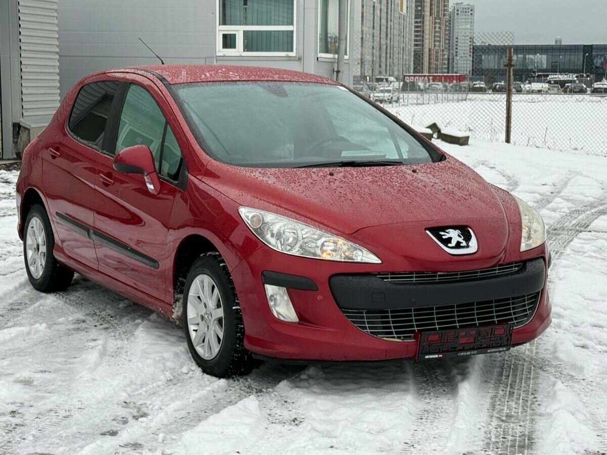 Купить Peugeot 308 с пробегом. Фото: #1