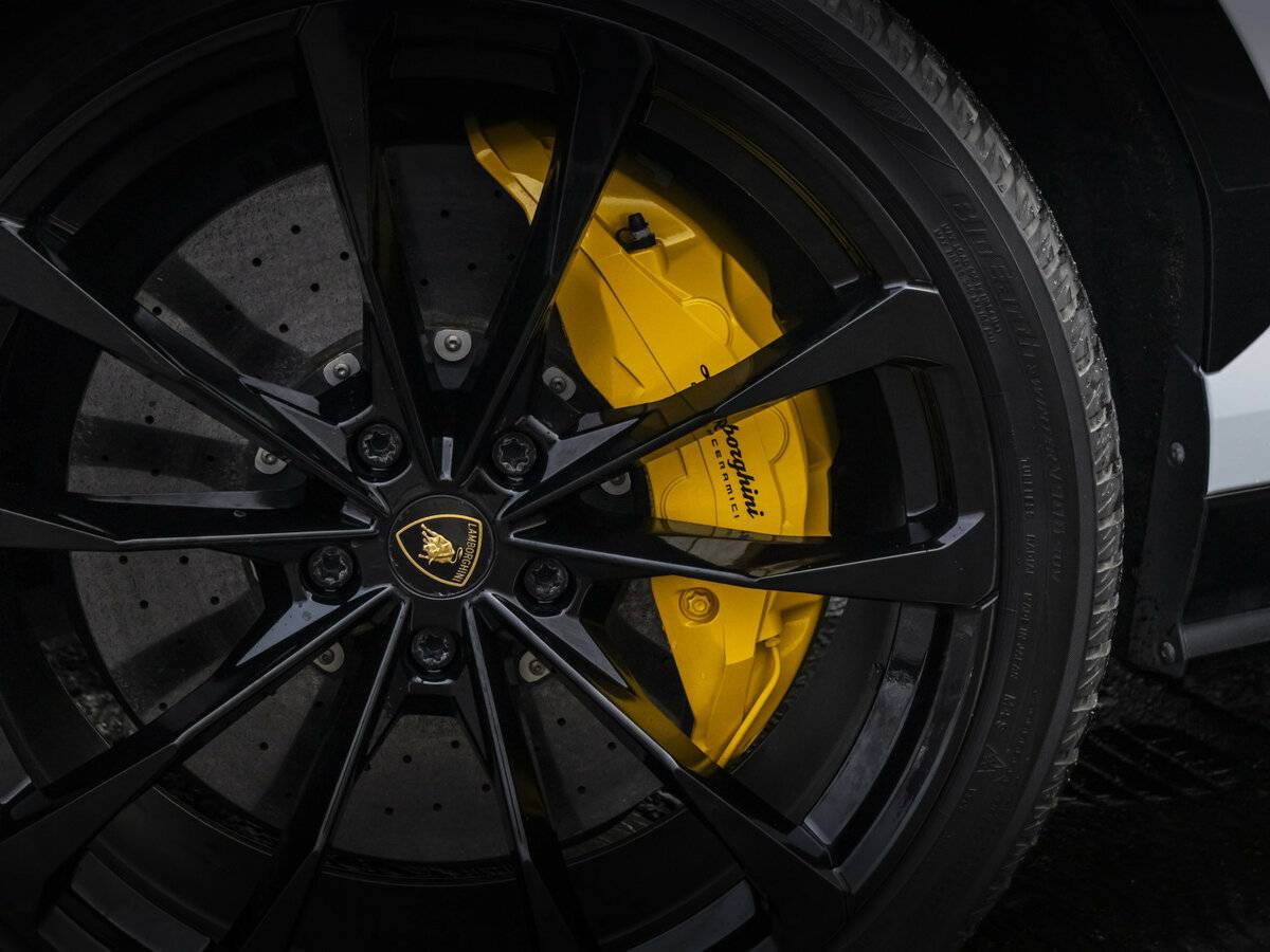 Купить Lamborghini Urus с пробегом. Фото: #11