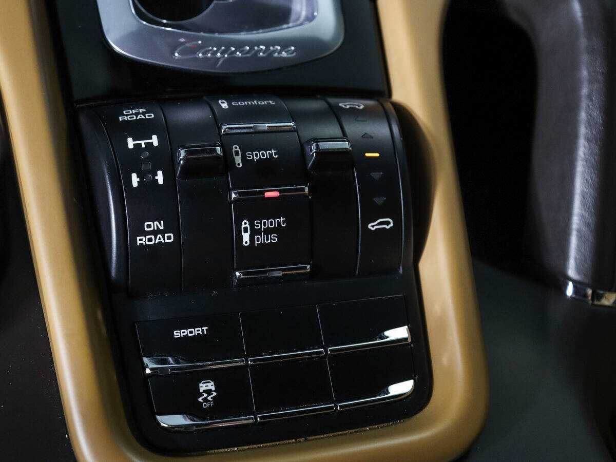 Купить Porsche Cayenne с пробегом. Фото: #18