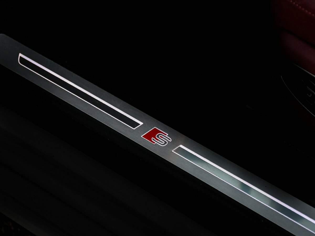 Купить Audi S8 с пробегом. Фото: #20