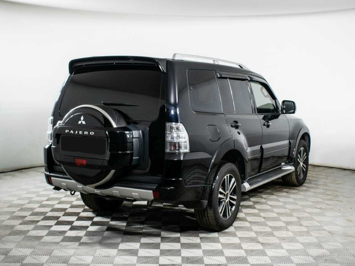 Купить Mitsubishi Pajero с пробегом. Фото: #3