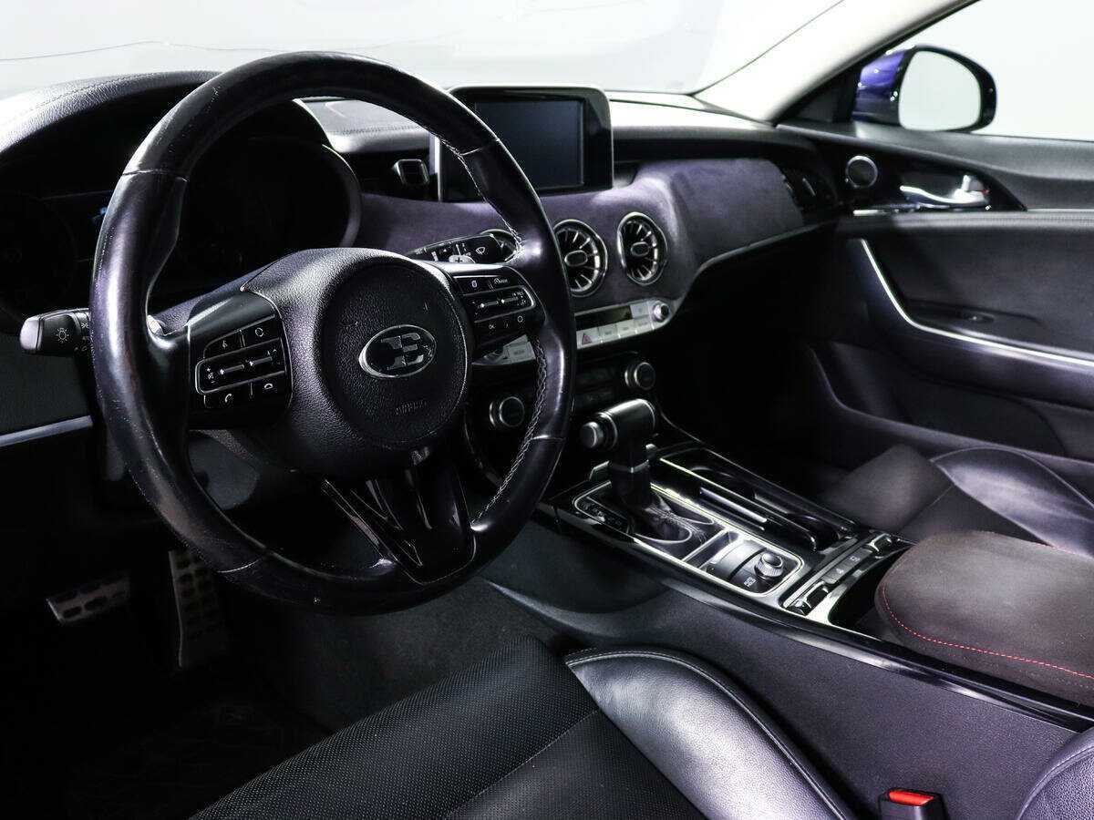 Купить Kia Stinger с пробегом. Фото: #11