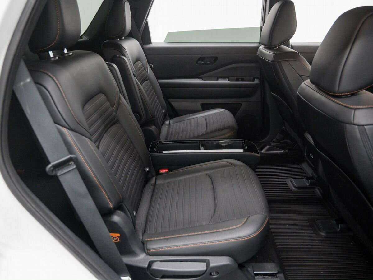 Купить Nissan Pathfinder с пробегом. Фото: #10