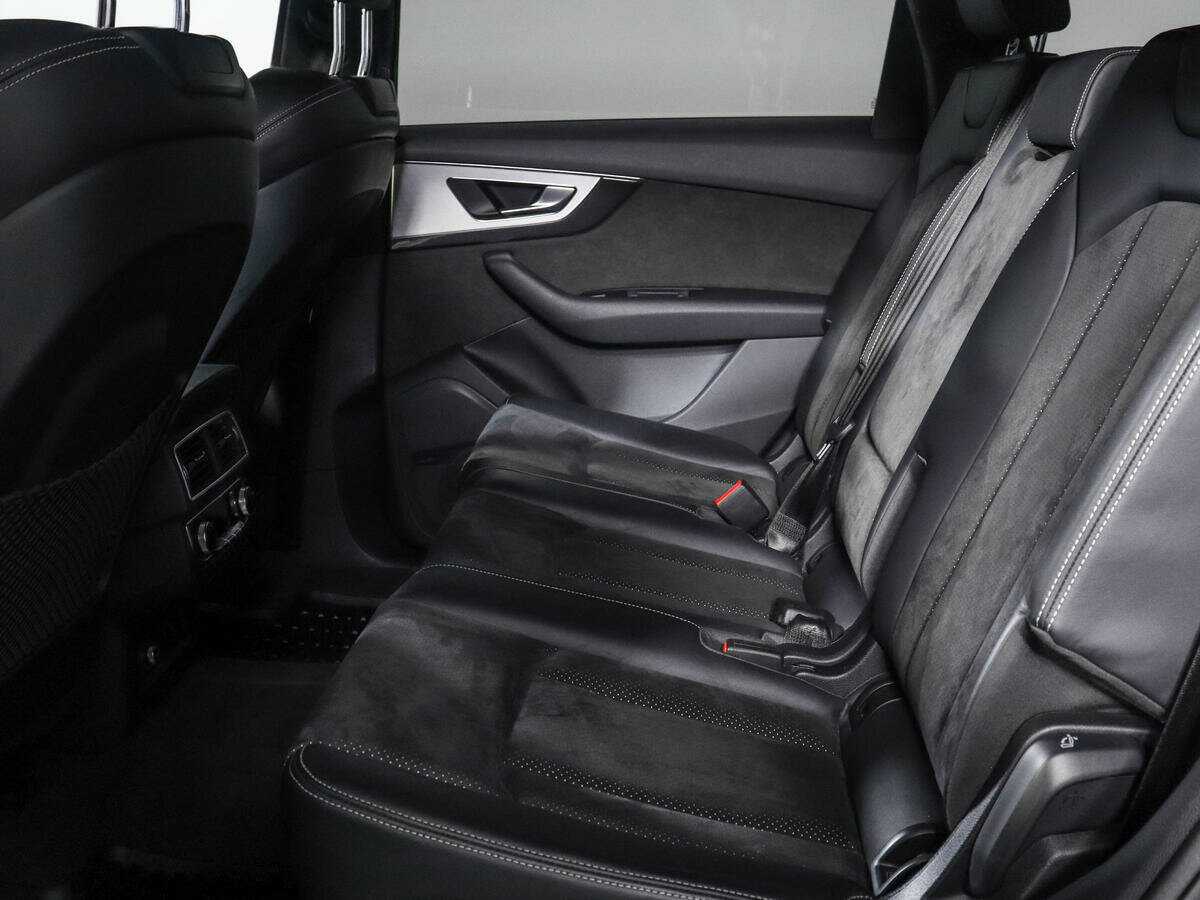 Купить Audi Q7 с пробегом. Фото: #8