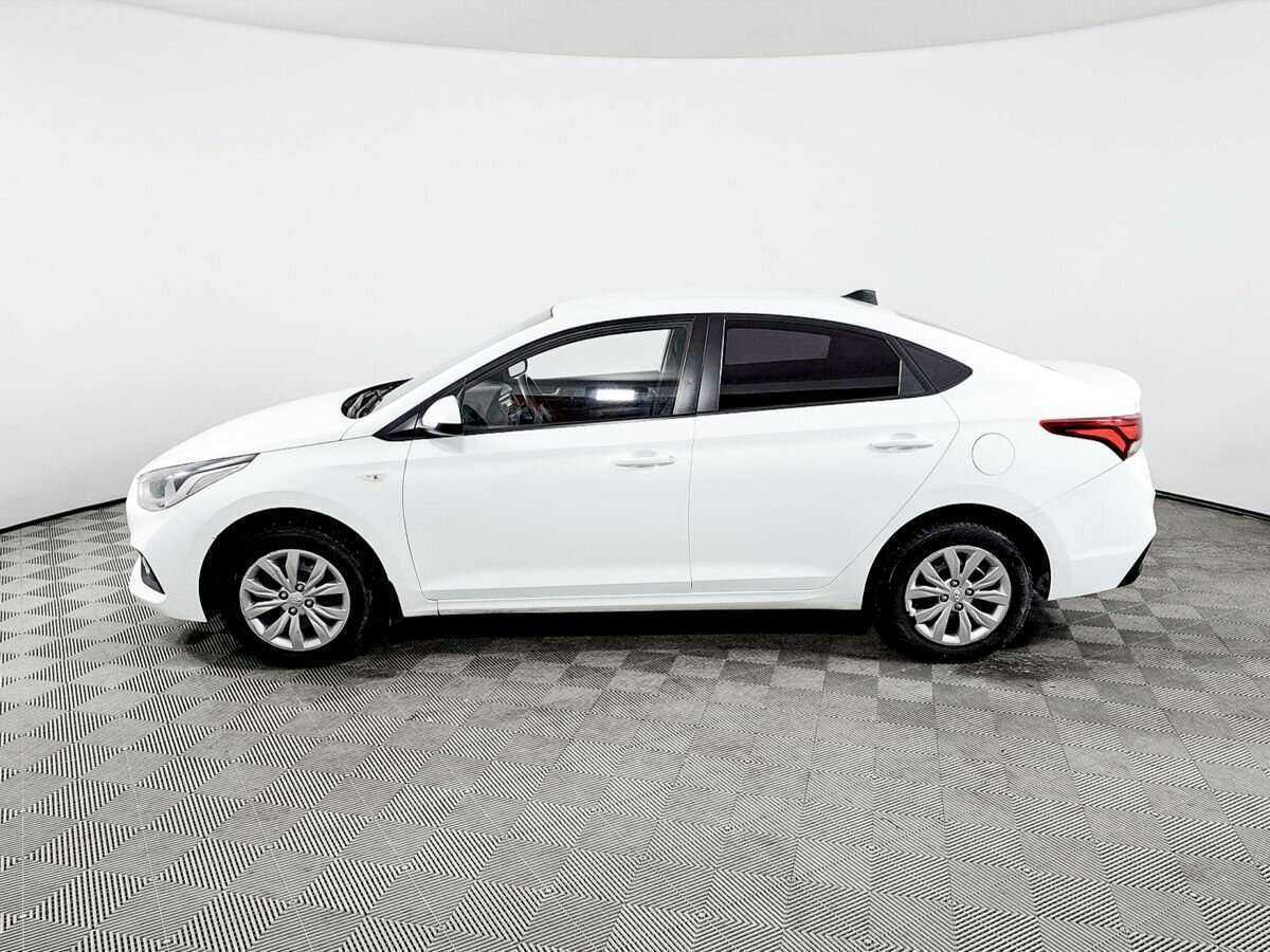Купить Hyundai Solaris с пробегом. Фото: #7