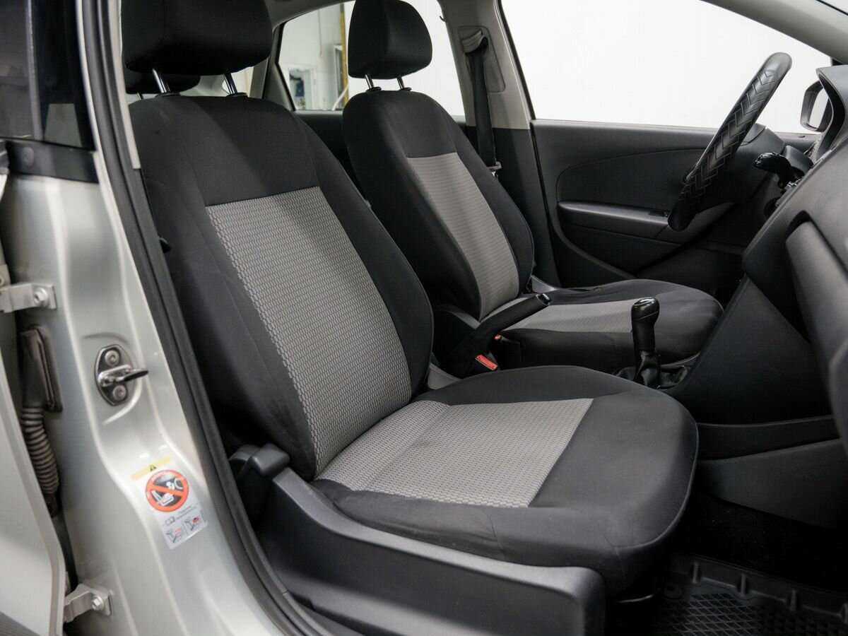 Купить Volkswagen Polo с пробегом. Фото: #7
