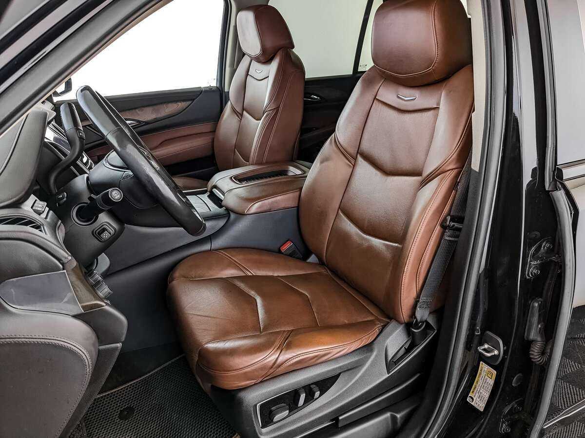 Купить Cadillac Escalade с пробегом. Фото: #14