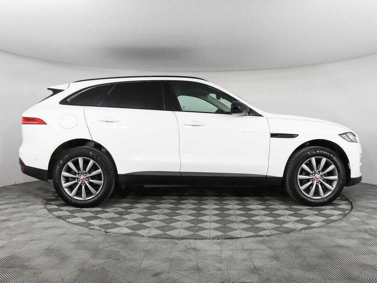 Купить Jaguar F-Pace с пробегом. Фото: #3