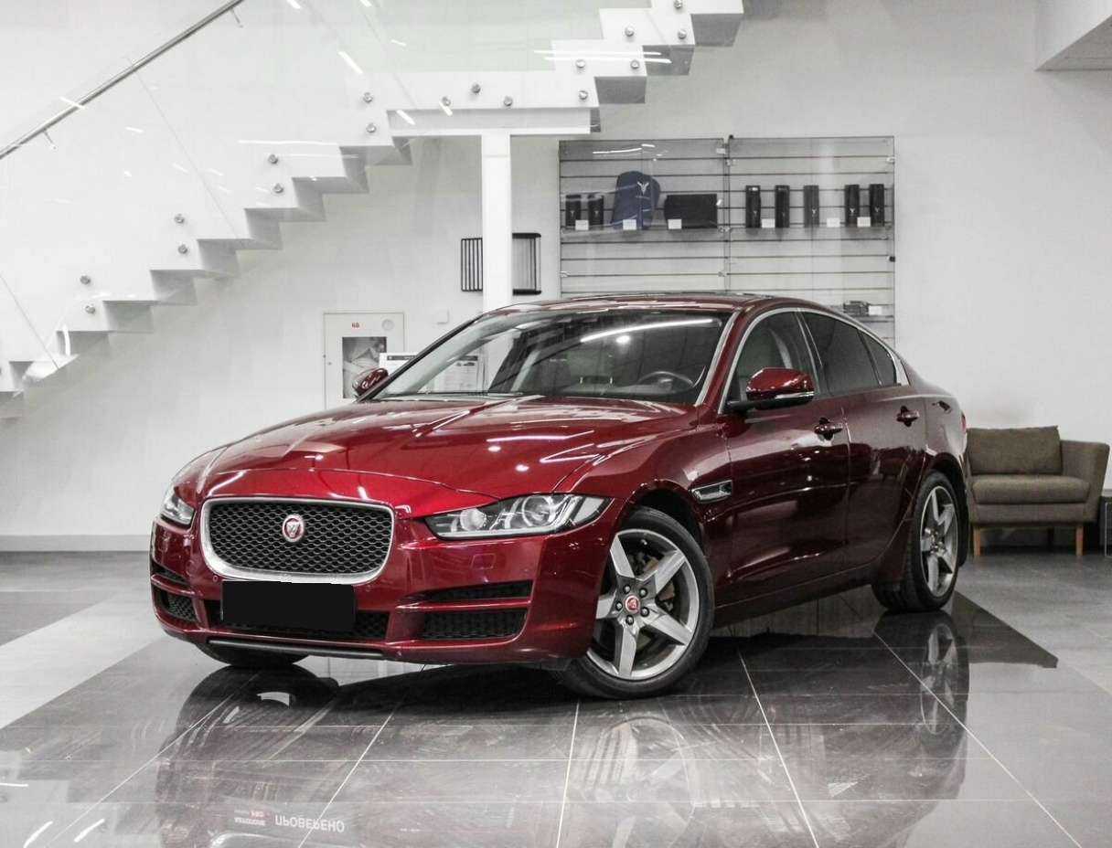 Купить Jaguar XE с пробегом. Фото: #0