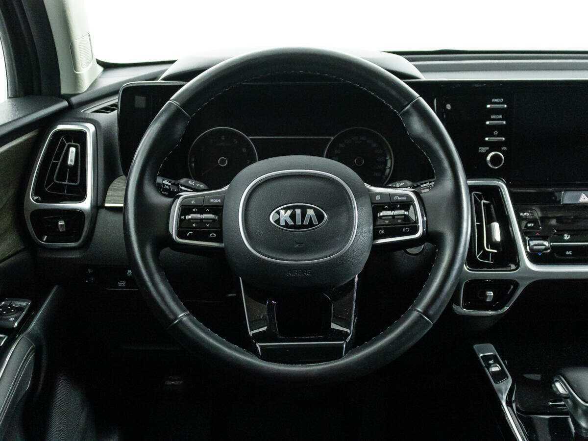 Купить Kia Sorento с пробегом. Фото: #20