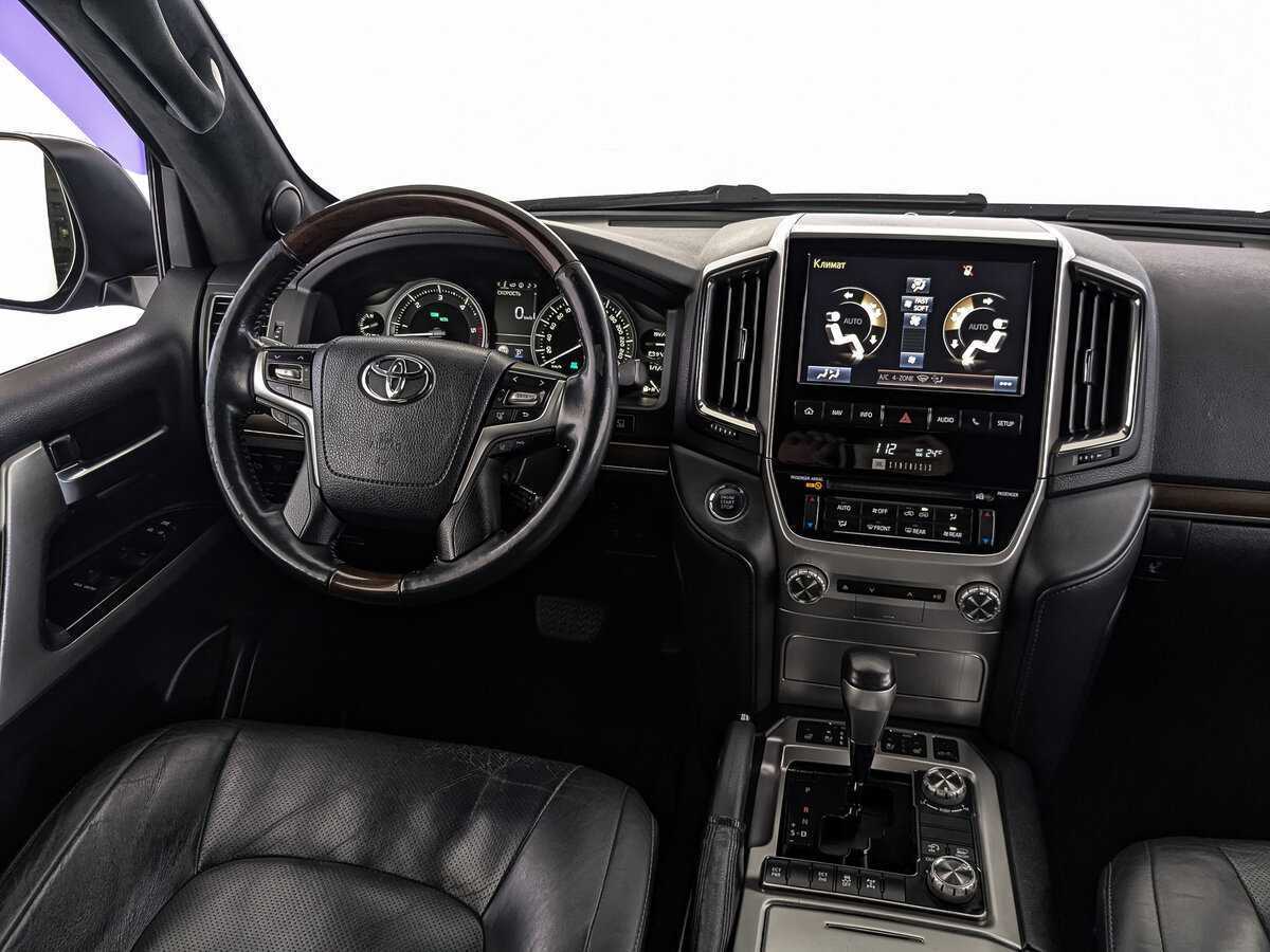 Купить Toyota Land Cruiser с пробегом. Фото: #19