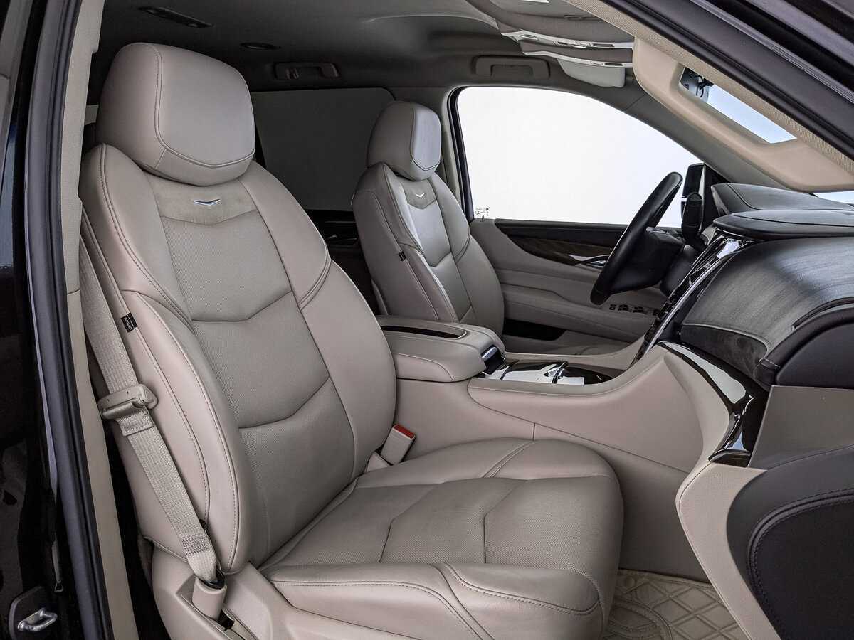 Купить Cadillac Escalade с пробегом. Фото: #23