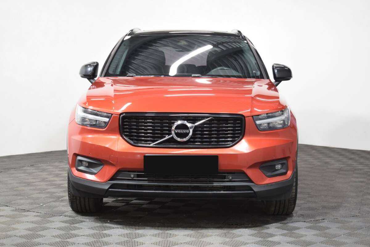 Купить Volvo XC40 с пробегом. Фото: #1