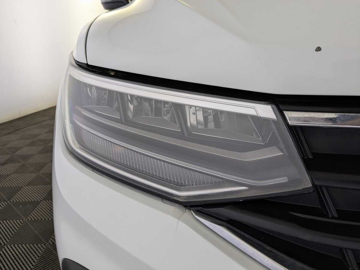Купить Volkswagen Tiguan с пробегом. Фото: #10