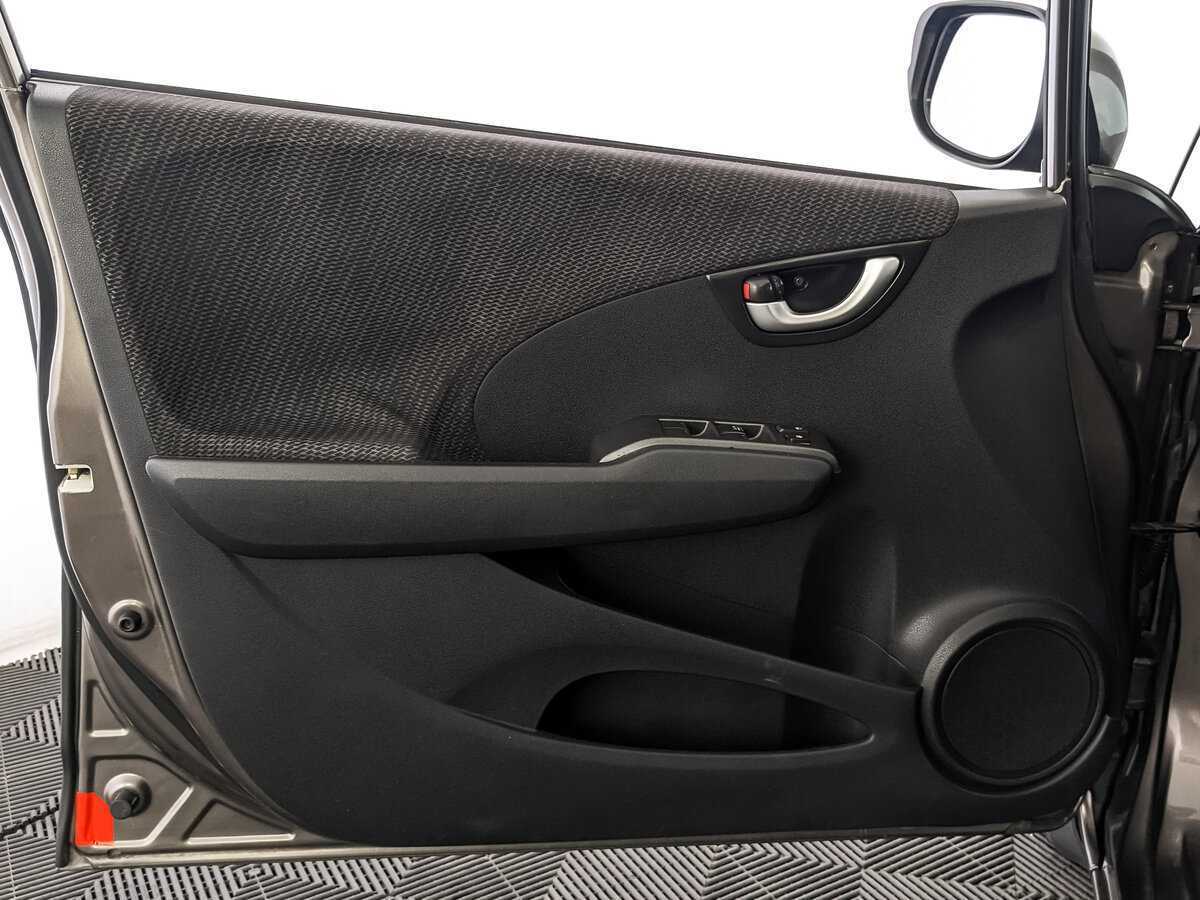 Купить Honda Jazz с пробегом. Фото: #14