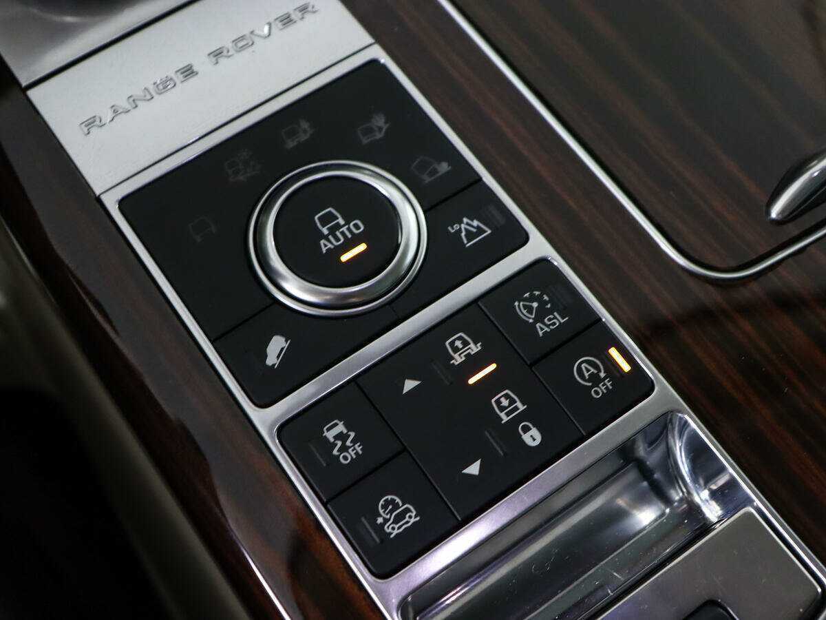 Купить Land Rover Range Rover с пробегом. Фото: #29