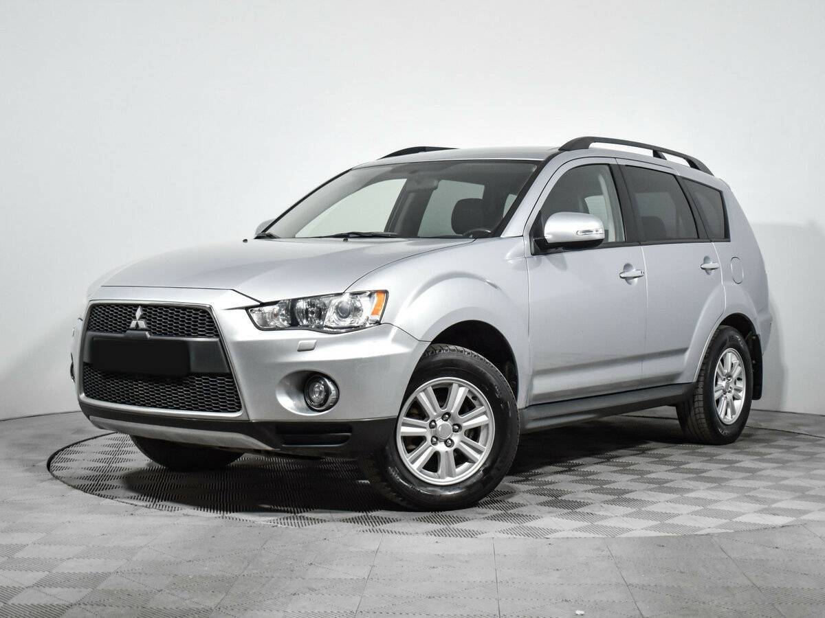 Купить Mitsubishi Outlander с пробегом. Посмотреть фото