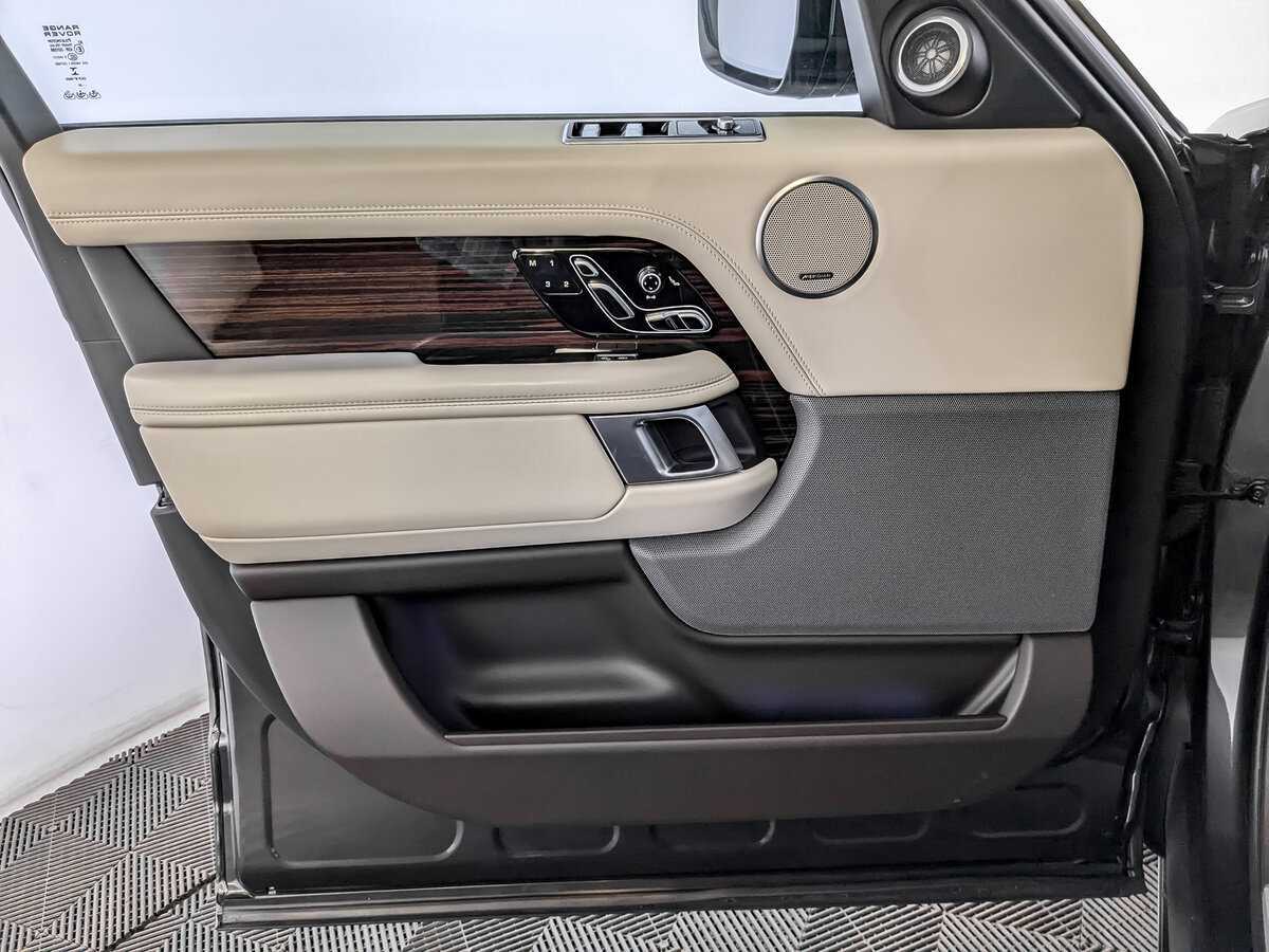 Купить Land Rover Range Rover с пробегом. Фото: #18