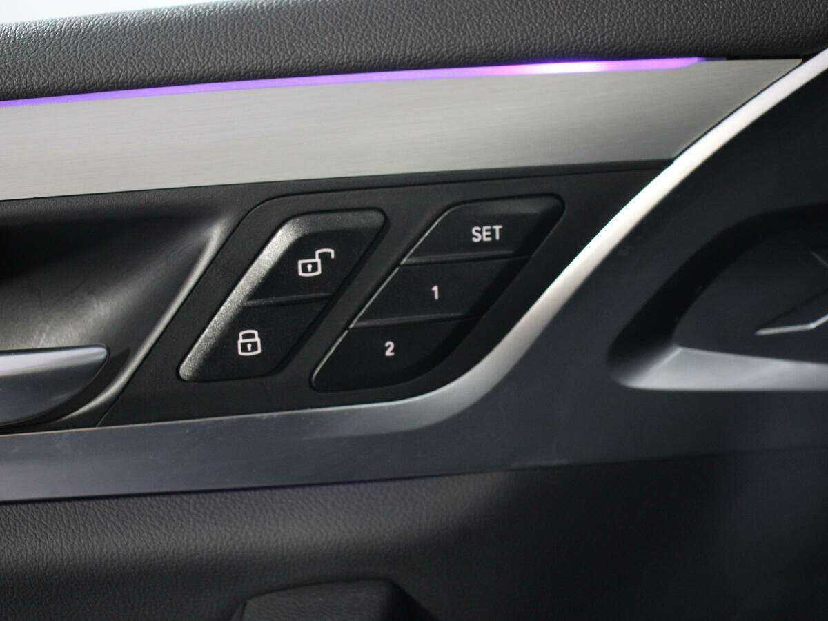Купить BMW X3 с пробегом. Фото: #22