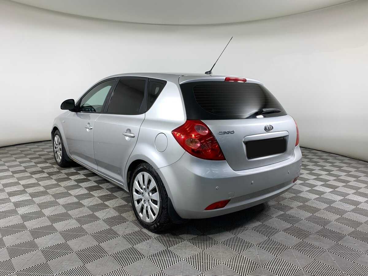 Купить Kia Ceed с пробегом. Фото: #6