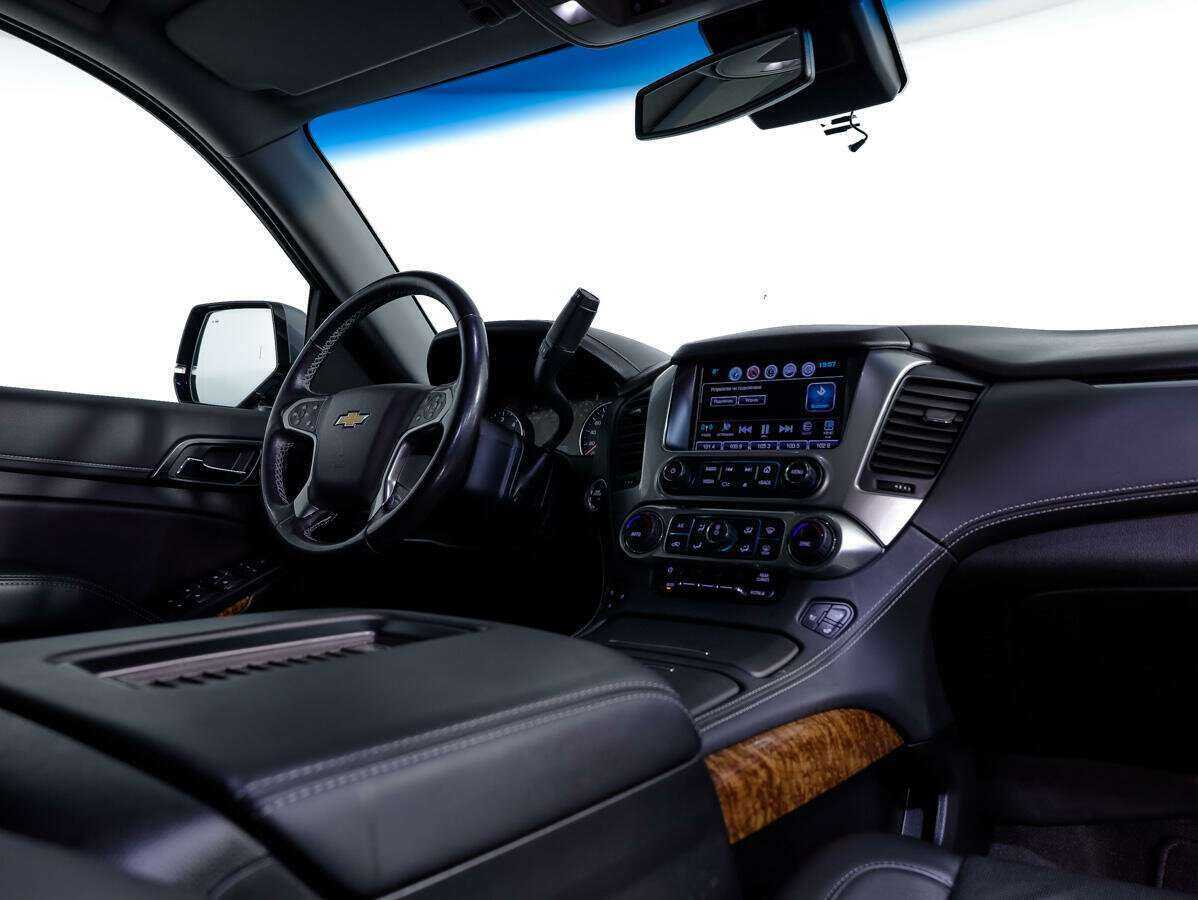 Купить Chevrolet Tahoe с пробегом. Фото: #9
