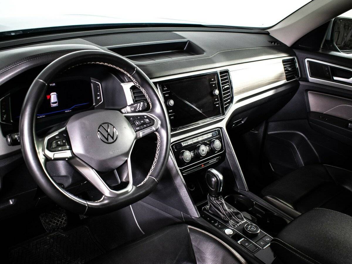 Купить Volkswagen Teramont с пробегом. Фото: #7