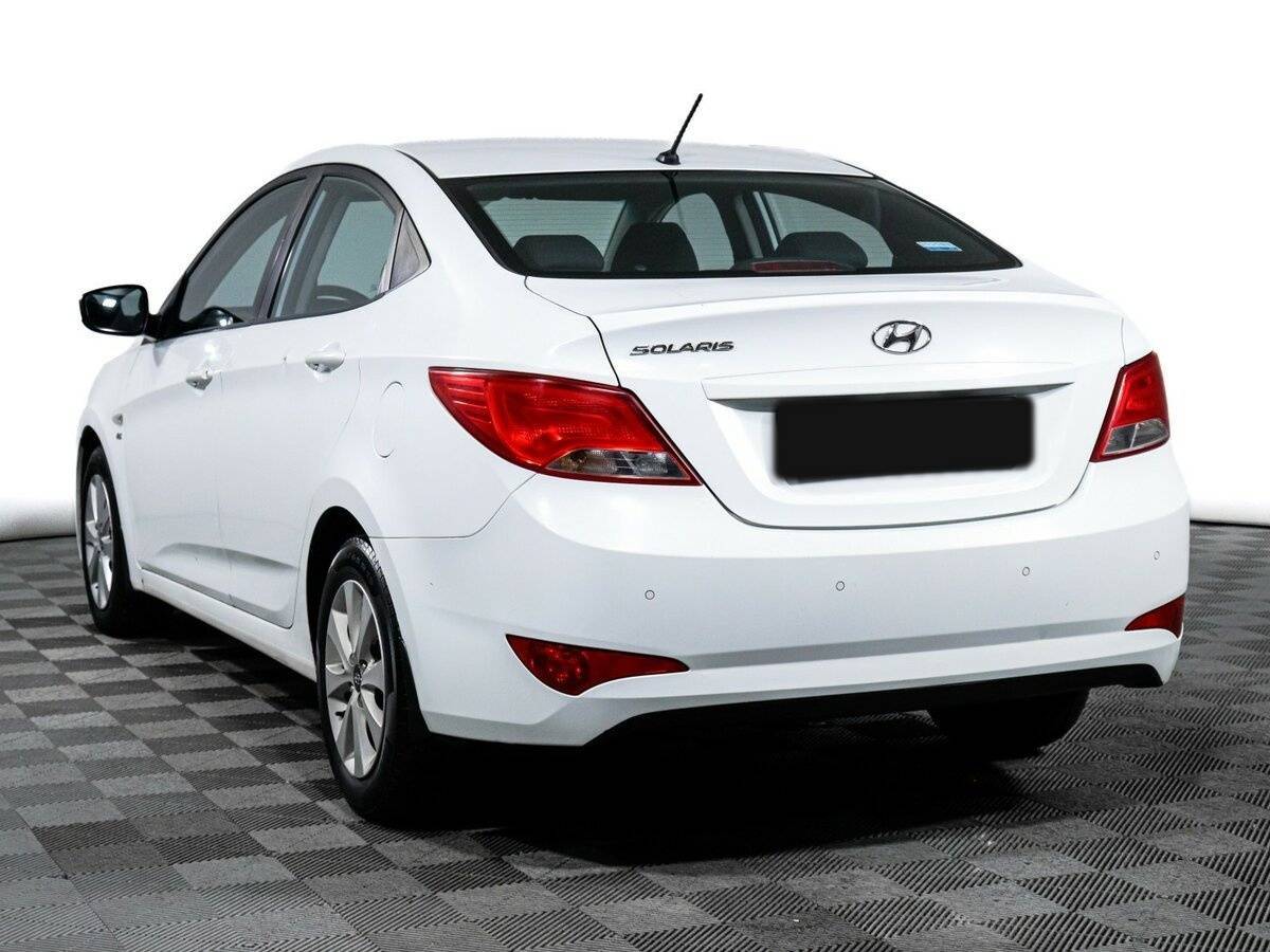 Купить Hyundai Solaris с пробегом. Фото: #6